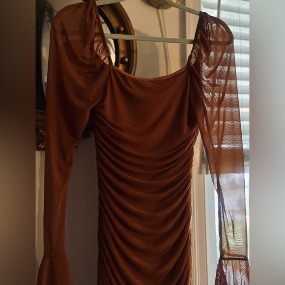 SHEIN Long Sleeve Ruched Dress in Rust - Picture 2 of 8